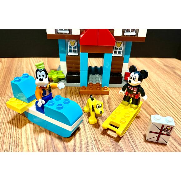 LEGO DUPLO Disney Mickey's Vacation House #10889 incomplete - Picture 2 of 6